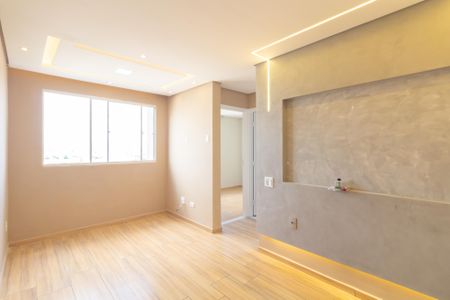 Sala de apartamento para alugar com 2 quartos, 40m² em Vila Chabilandia, São Paulo