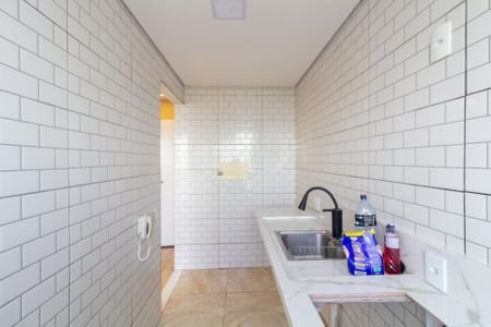 Apartamento para alugar com 40m², 2 quartos e sem vaga Apartamento para alugar com 40m², 2 quartos e sem vagaCozinha e Área de Serviço
