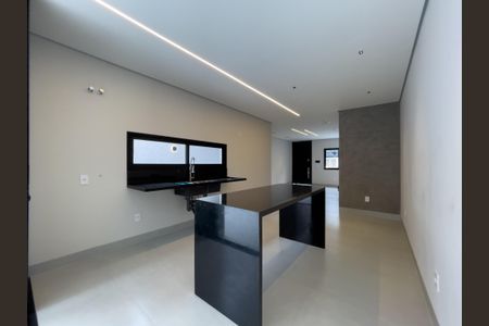 Casa à venda com 141m², 3 quartos e 2 vagas Casa à venda com 141m², 3 quartos e 2 vagasFoto 07