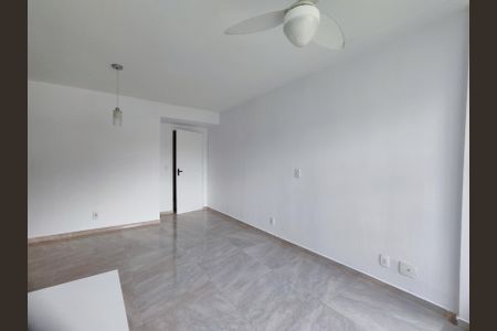 Sala de apartamento à venda com 2 quartos, 94m² em Recreio dos Bandeirantes, Rio de Janeiro