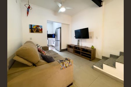 Foto 01 de casa de condomínio à venda com 3 quartos, 130m² em Nova Aldeinha, Barueri