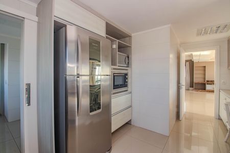Apartamento à venda com 204m², 3 quartos e 4 vagasCozinha e Área de Serviço