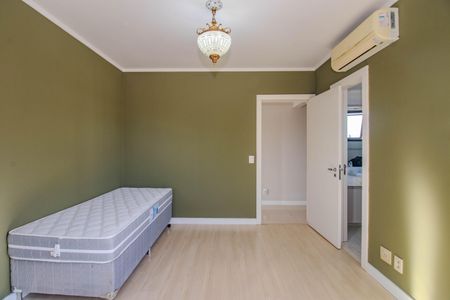 Apartamento à venda com 204m², 3 quartos e 4 vagasSuíte 1