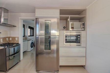 Apartamento à venda com 204m², 3 quartos e 4 vagasCozinha e Área de Serviço