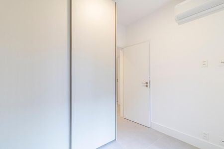 Apartamento à venda com 150m², 3 quartos e 2 vagasQuarto Suíte 2