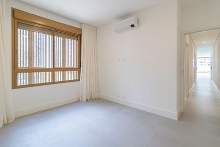 Apartamento à venda com 150m², 3 quartos e 2 vagasQuarto Suíte 1