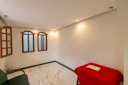 Casa à venda com 3 quartos, 210m² em Alípio de Melo, Belo Horizonte