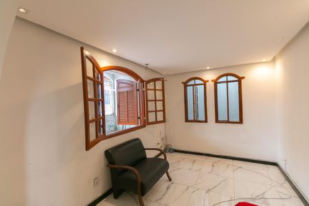 Casa à venda com 210m², 3 quartos e 3 vagas