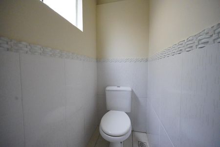 Casa de condomínio para alugar com 100m², 3 quartos e 3 vagas Casa de condomínio para alugar com 100m², 3 quartos e 3 vagasBanheiro