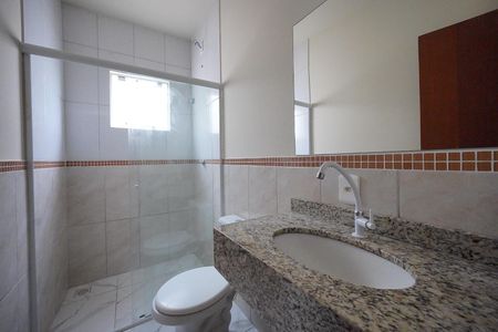 Casa de condomínio para alugar com 100m², 3 quartos e 3 vagas Casa de condomínio para alugar com 100m², 3 quartos e 3 vagasBanheiro Corredor