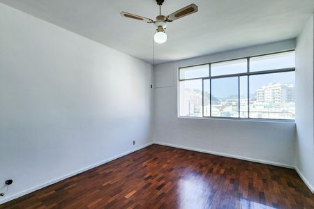 Apartamento para alugar com 70m², 2 quartos e 1 vaga Apartamento para alugar com 70m², 2 quartos e 1 vagaSala