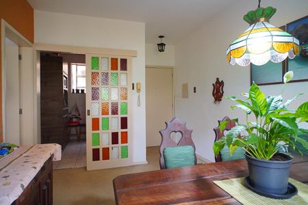 Sala de apartamento à venda com 4 quartos, 77m² em Passo D’areia, Porto Alegre