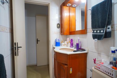 Apartamento à venda com 77m², 4 quartos e 1 vaga Apartamento à venda com 77m², 4 quartos e 1 vagaBanheiro