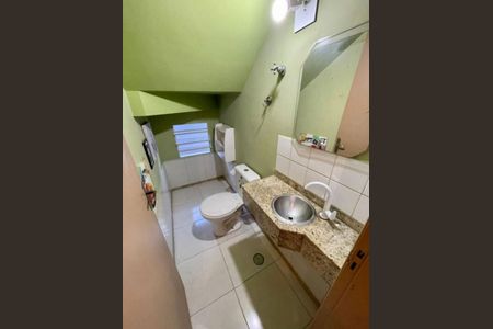 Foto 04 de casa à venda com 3 quartos, 260m² em Jardim Tupanci, Barueri