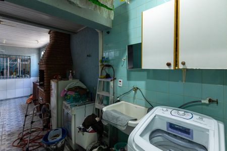 Casa à venda com 160m², 3 quartos e 1 vagaÁrea de Serviço