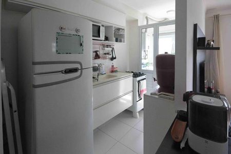 Apartamento à venda com 47m², 2 quartos e 1 vaga Apartamento à venda com 47m², 2 quartos e 1 vagaCozinha