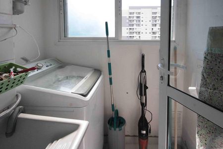 Apartamento à venda com 47m², 2 quartos e 1 vaga Apartamento à venda com 47m², 2 quartos e 1 vagaÁrea de Serviço