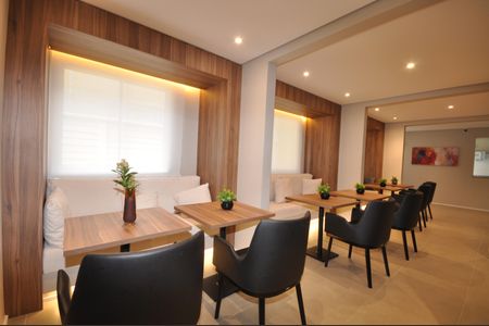 Apartamento para alugar com 32m², 1 quarto e sem vagaÁrea comum - Salão de festas