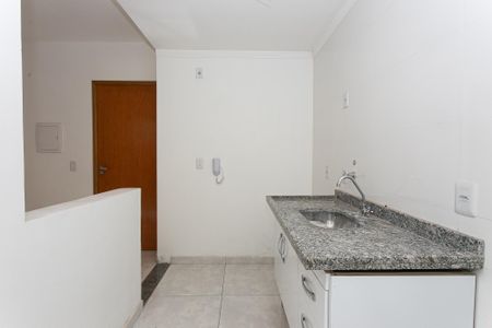 Cozinha de apartamento para alugar com 1 quarto, 32m² em Vila Aricanduva, São Paulo