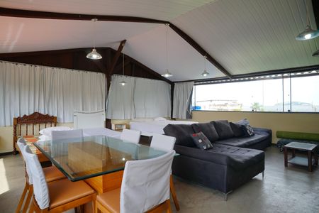 Casa para alugar com 450m², 7 quartos e 2 vagasSala