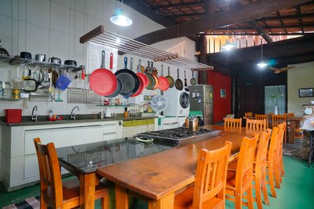 Casa para alugar com 450m², 7 quartos e 2 vagasCozinha e Área de Serviço