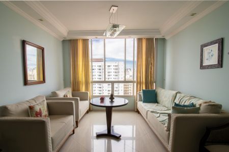 Apartamento à venda com 175m², 3 quartos e 1 vagaSala