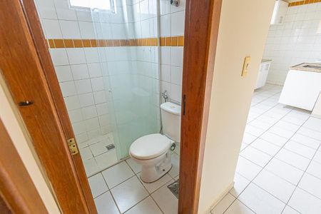 banheiro de kitnet/studio para alugar com 1 quarto, 37m² em Liberdade, Belo Horizonte