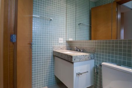 Apartamento para alugar com 103m², 2 quartos e 2 vagasBanheiro suite 1