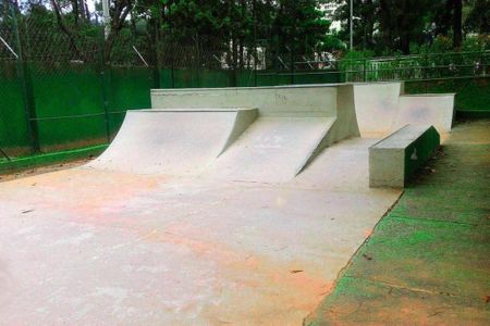 Casa à venda com 3 quartos, 420m² em Residencial Cinco (Alphaville), Santana de Parnaíba