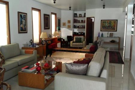 Casa à venda com 3 quartos, 420m² em Residencial Cinco (Alphaville), Santana de Parnaíba