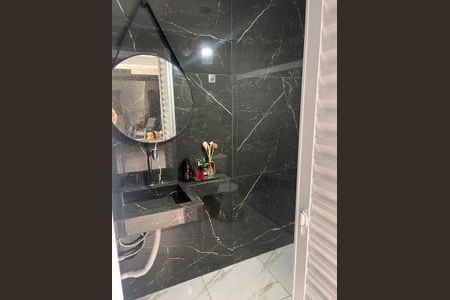 Banheiro de casa para alugar com 4 quartos, 300m² em Vila Virginia, Itaquaquecetuba