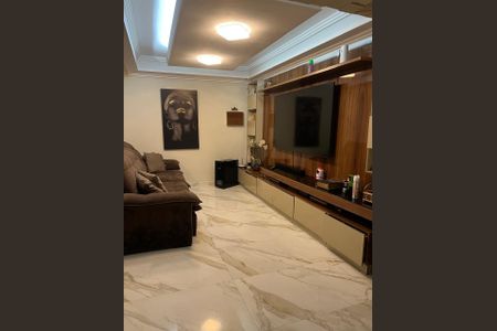 Sala de casa para alugar com 4 quartos, 300m² em Vila Virginia, Itaquaquecetuba