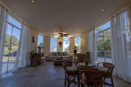 Casa à venda com 4 quartos, 700m² em Alphaville, Santana de Parnaíba