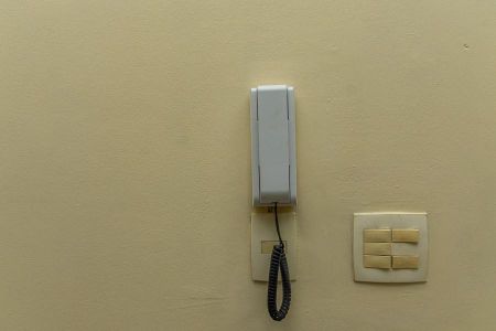 Detalhe sala-Interfone de casa para alugar com 3 quartos, 120m² em Werner Plaas, Americana