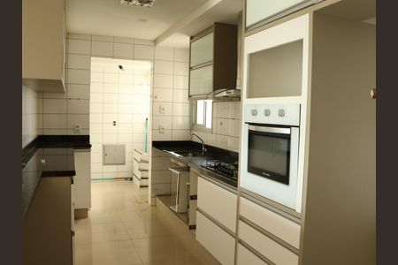 Apartamento para alugar com 93m², 3 quartos e 2 vagasCozinha