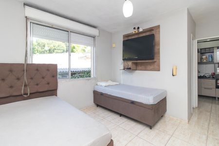 Sala/Quarto de apartamento para alugar com 1 quarto, 32m² em Partenon, Porto Alegre