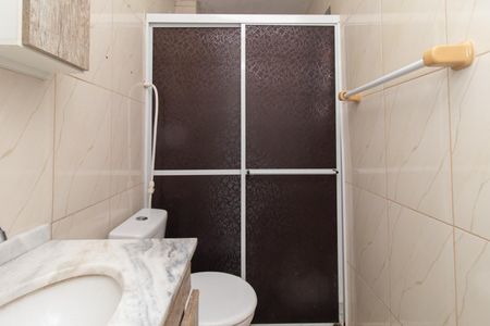 Banheiro de apartamento para alugar com 1 quarto, 32m² em Partenon, Porto Alegre