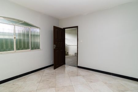 Sala de casa para alugar com 3 quartos, 163m² em Padre Miguel, Rio de Janeiro