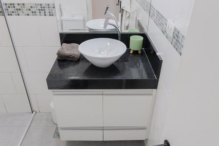 Studio para alugar com 35m², 1 quarto e 1 vaga Studio para alugar com 35m², 1 quarto e 1 vagaBanheiro