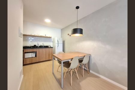 Cozinha de apartamento para alugar com 1 quarto, 34m² em Centro, Rio de Janeiro