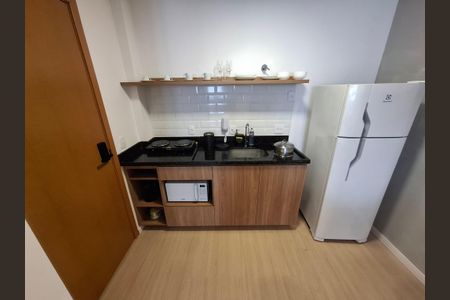 Cozinha de apartamento para alugar com 1 quarto, 34m² em Centro, Rio de Janeiro