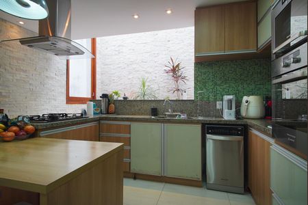 Casa para alugar com 420m², 3 quartos e 2 vagasCozinha