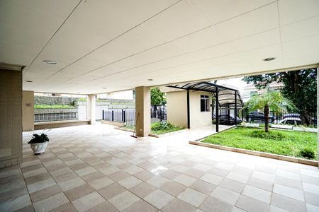 Apartamento para alugar com 72m², 2 quartos e sem vagaEntrada