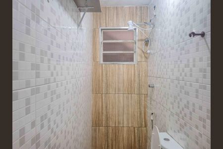 Banheiro de casa para alugar com 1 quarto, 22m² em Vila Gomes, São Paulo