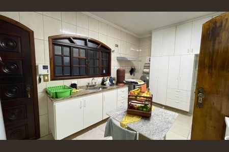 Casa à venda com 250m², 3 quartos e 4 vagas Casa à venda com 250m², 3 quartos e 4 vagasFoto 10