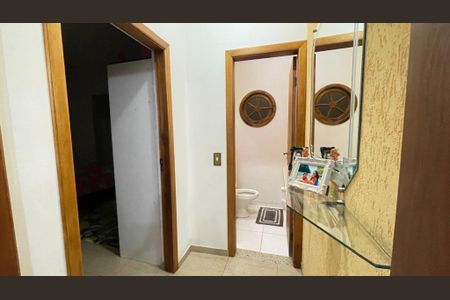 Casa à venda com 250m², 3 quartos e 4 vagas Casa à venda com 250m², 3 quartos e 4 vagasFoto 36