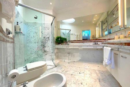 Casa à venda com 700m², 5 quartos e 6 vagas