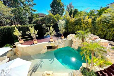 Casa à venda com 700m², 5 quartos e 6 vagas