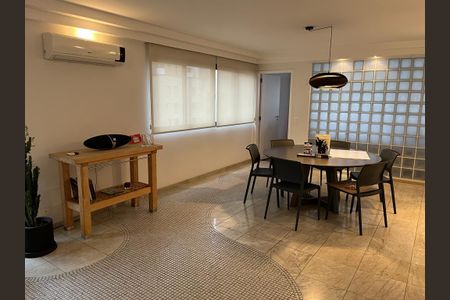 Apartamento à venda com 3 quartos, 200m² em Santa Cecilia, São Paulo