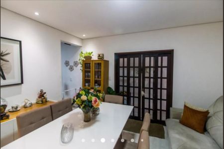 Foto 21 de casa à venda com 4 quartos, 200m² em Jardim Tupanci, Barueri